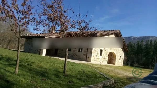 Finca rústica de 0,35 ha en venta en Aramaio, Álava